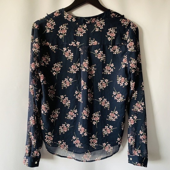 Tommy Hilfiger Women’s Long Sleeve Ruffled Front Floral Print Top Blouse Size S - Picture 10 of 12